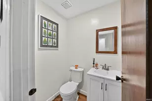 17202 Pencross Dr, Granger, IN 46530 - Photo 23