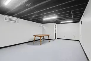 733 Sylvan Ln, South Bend, IN 46619 - Photo 7