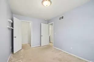 2341 Harwood St, South Bend, IN 46614 - Photo 15