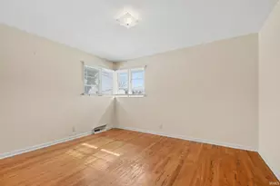 57102 Alan Rd, South Bend, IN 46619 - Photo 9