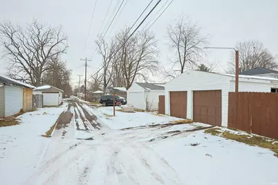 1119 College Street, South Bend, IN 46628 - Photo 33