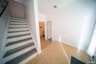 437 Abbey St, South Bend, IN 46637 - Photo 5