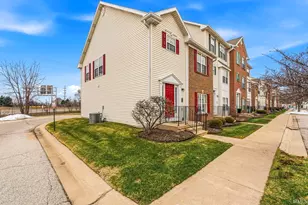 437 Abbey St, South Bend, IN 46637 - Photo 3