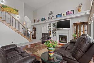 51934 Watersedge Ct, South Bend, IN 46628 - Photo 5