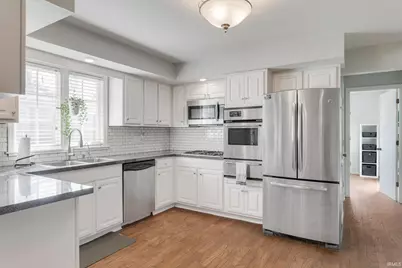 1536 Medford Lane, Mishawaka, IN 46544 - Photo 9