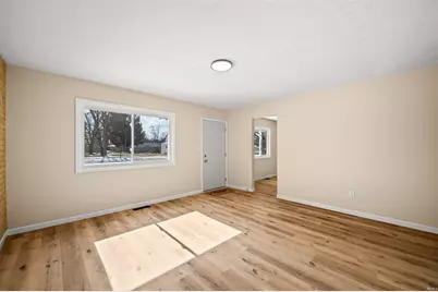 412 E La Salle Avenue, Mishawaka, IN 46637 - Photo 7