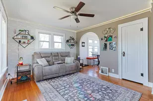 810 S 35th St, South Bend, IN 46615 - Photo 5