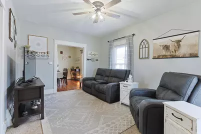 218 E Borley Avenue, Mishawaka, IN 46545 - Photo 3