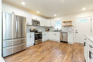 214 E Woodside St, South Bend, IN 46614 - Photo 15