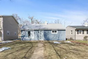 1423 Corby Blvd, South Bend, IN 46617 - Photo 1