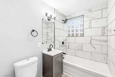 55345 Hollywood Boulevard, South Bend, IN 46628 - Photo 17