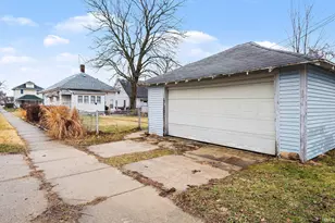 1638 S Scott St, South Bend, IN 46613 - Photo 11