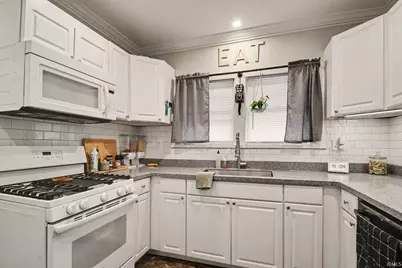 112 W Grove Street, Mishawaka, IN 46545 - Photo 13