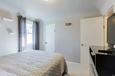 420 S 32nd Street, South Bend, IN 46615 - Photo 15