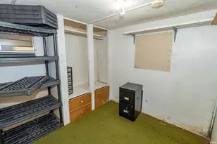 55219 Lexington Ave, South Bend, IN 46628 - Photo 9