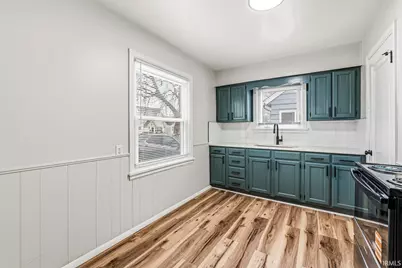 2022 Hollywood Place, South Bend, IN 46616 - Photo 5