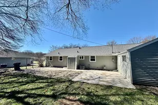 2828 Southridge Dr, South Bend, IN 46614 - Photo 9