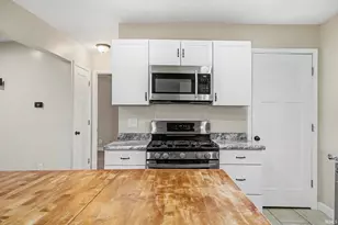 2410 Eisenhower Ave, South Bend, IN 46615 - Photo 7