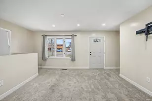 2410 Eisenhower Ave, South Bend, IN 46615 - Photo 9