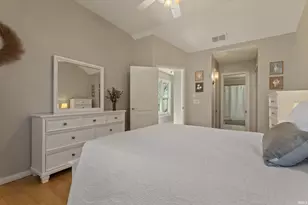 1458 Bridge Water Way, Mishawaka, IN 46545 - Photo 19