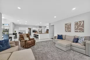 15183 Valentia Dr, Granger, IN 46530 - Photo 11