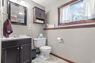 21877 Shady Hollow Ln, South Bend, IN 46628 - Photo 19