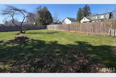 111 S Lake Street, Lakeville, IN 46536 - Photo 3