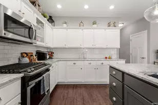 3805 Mandy Ct, Warsaw, IN 46582 - Photo 7