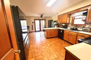 58205 Wayne Ln, South Bend, IN 46619 - Photo 9