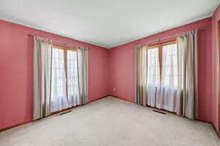 22136 Bee Ct, South Bend, IN 46628 - Photo 15