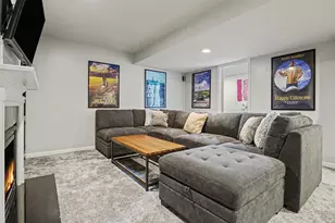 212 S Notre Dame Ave, South Bend, IN 46617 - Photo 25