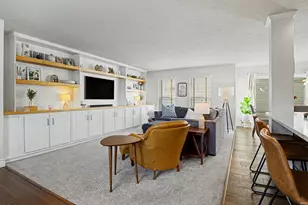 212 S Notre Dame Ave, South Bend, IN 46617 - Photo 11