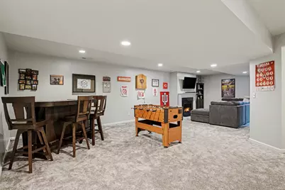 212 S Notre Dame Avenue, South Bend, IN 46617 - Photo 23