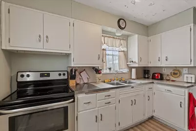 2517 Erskine Boulevard, South Bend, IN 46614 - Photo 7