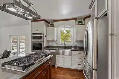 52567 Heatherfield Drive, South Bend, IN 46637 - Photo 9