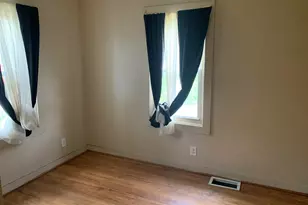 412 W Marion St, Mishawaka, IN 46546 - Photo 3