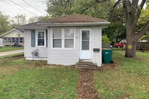 412 W Marion St, Mishawaka, IN 46546 - Photo 1