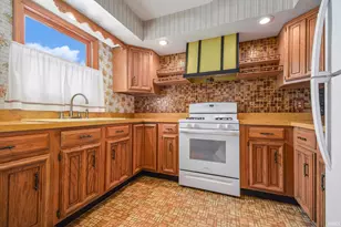 25415 Beth Ann Dr, South Bend, IN 46619 - Photo 11