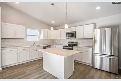 1349 Mitchell Drive, Rochester, IN 46975 - Photo 5