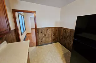 3022 Hartzer St, South Bend, IN 46628 - Photo 13