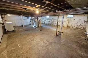 3022 Hartzer St, South Bend, IN 46628 - Photo 21