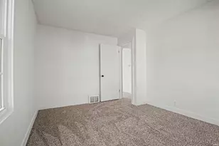 1316 E Beardsley Ave, Elkhart, IN 46514 - Photo 11