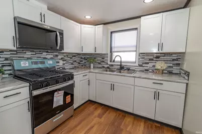 1109 Beale Street, South Bend, IN 46616 - Photo 9