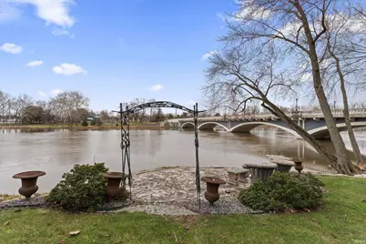 1015 E Grove Street, Mishawaka, IN 46545 - Photo 35