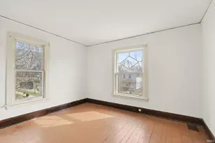 807 Diamond Ave, South Bend, IN 46628 - Photo 23