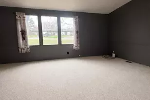 12514 Bonnie Ln, Middlebury, IN 46540 - Photo 3