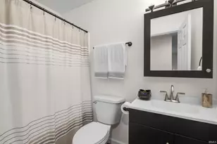 214 N Brookfield St, South Bend, IN 46628 - Photo 25