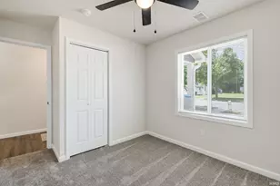 214 N Brookfield St, South Bend, IN 46628 - Photo 15