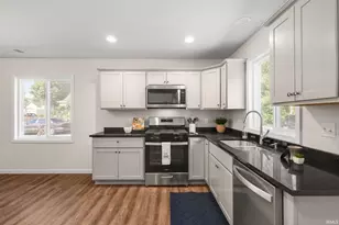 214 N Brookfield St, South Bend, IN 46628 - Photo 13