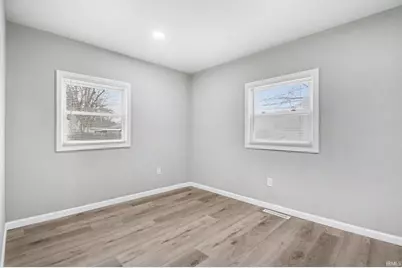 2105 S Taylor Street, South Bend, IN 46613 - Photo 7